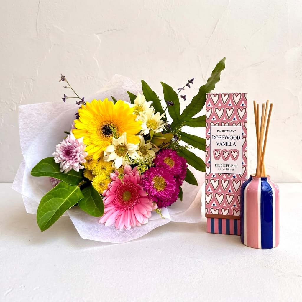 Seasonal Bouquet with Diffuser